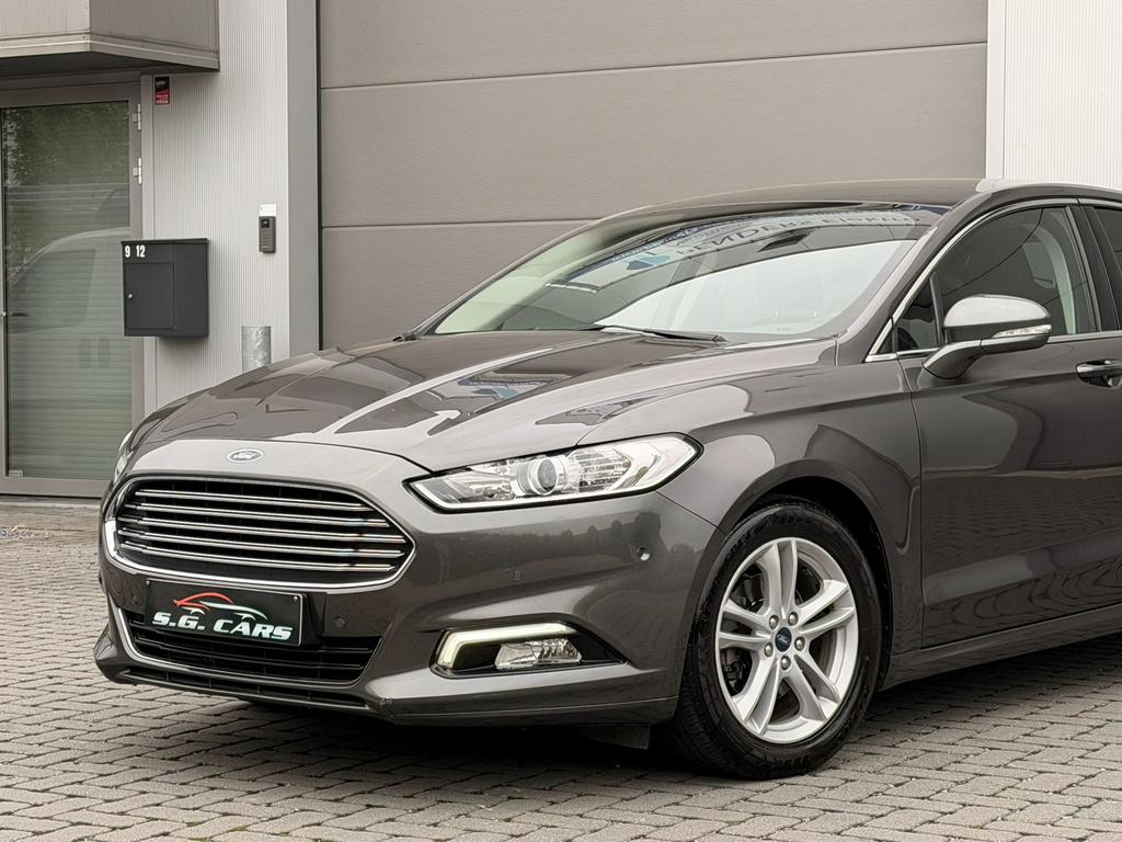 FORD MONDEO 1.5 BENZINE 130.000KM EURO6b 2019, Auto's, Euro 6, Mondeo, Bedrijf, Handgeschakeld