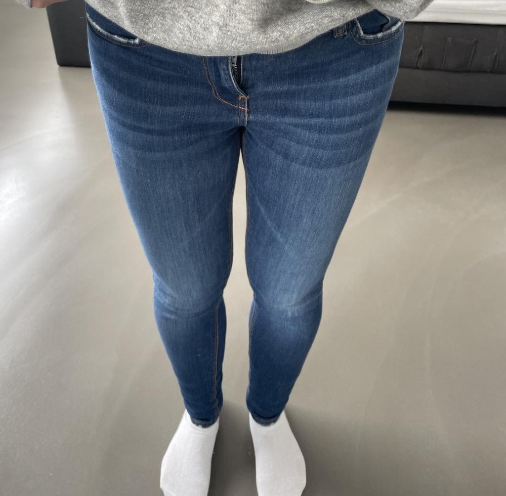 Jean bleu de la marque ZARA taille S, W28 - W29 (confection 36), Enlèvement ou Envoi, Zara, Porté