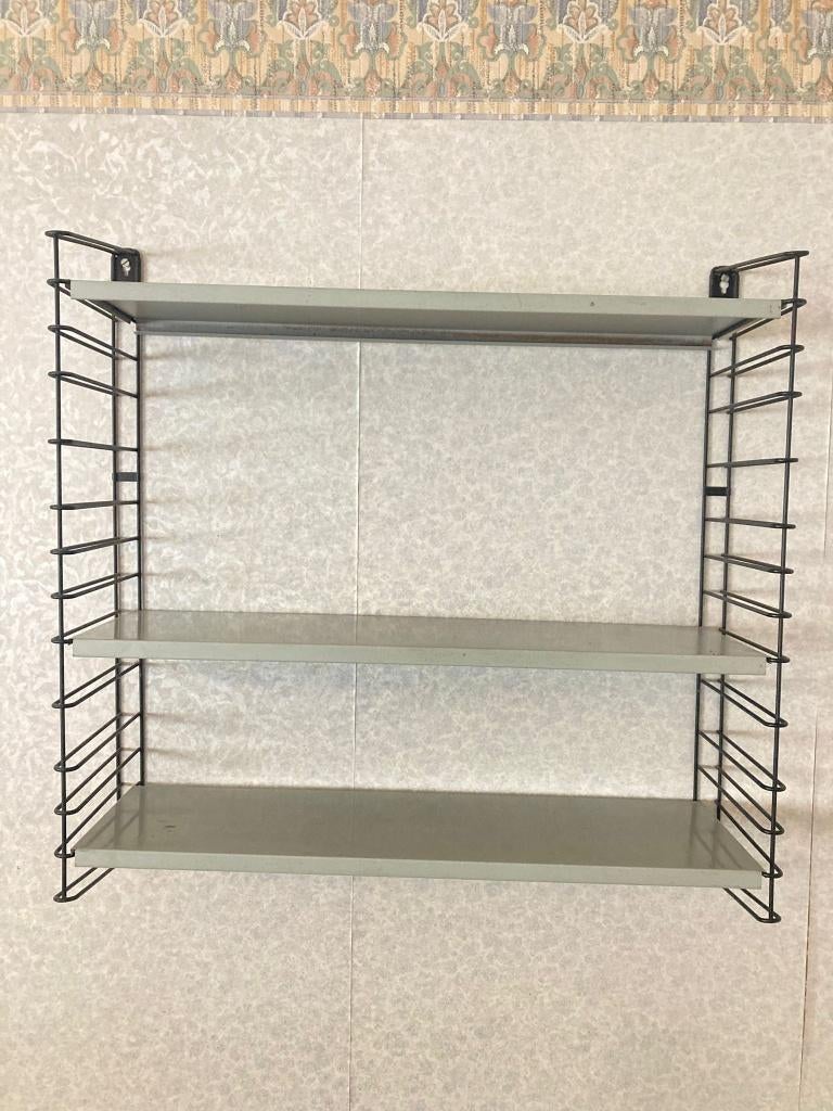 Vintage Tomado boekenrekje / wandrek – retro design, Huis en Inrichting, Woonaccessoires | Wandplanken en Boekenplanken, Ophalen