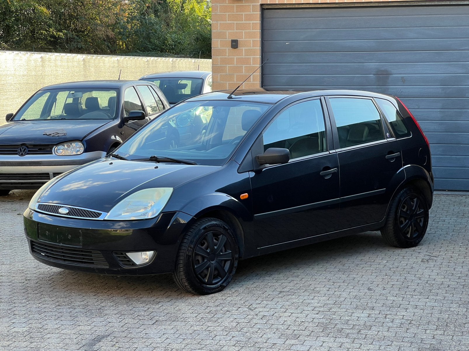 Ford Fiesta 1.6 Ghia Airco Leder – Start&Rijdt – Zo meenemen, Auto's, Voorwielaandrijving, 1596 cc, Zwart, 4 cilinders