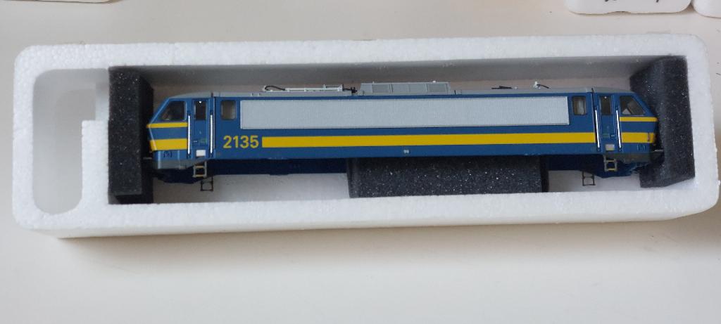 SNCB/NMBS LS MODELS CAISSE NUE SERIE 2135*HO DC/AC, Envoi, Neuf, Courant continu ou Courant alternatif, Locomotive