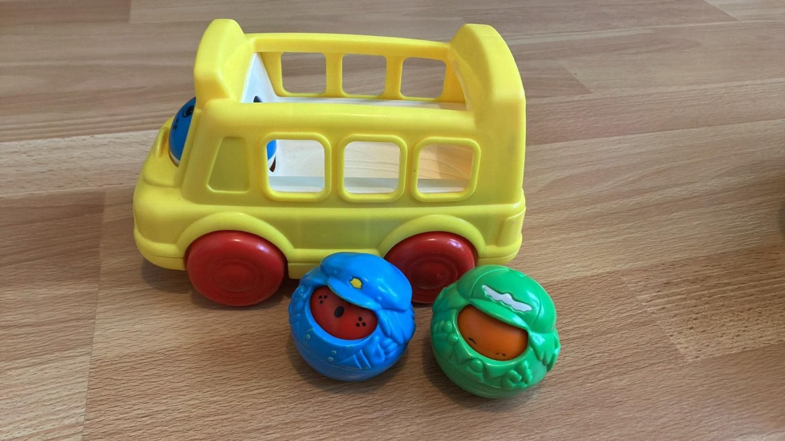Vintage fisher price bus met 2 balletjes uit 1995, Ophalen of Verzenden, Zo goed als nieuw