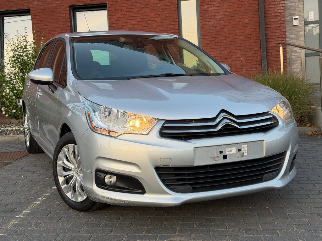 Citroën C4 ( 2015 ) 1.4i 95Ch 51.354Km 1ère Main ( CT Ok ), Auto's, Euro 5, Stof, 140 g/km, 4 cilinders