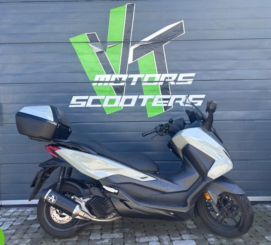 Honda Forza 125, Particulier