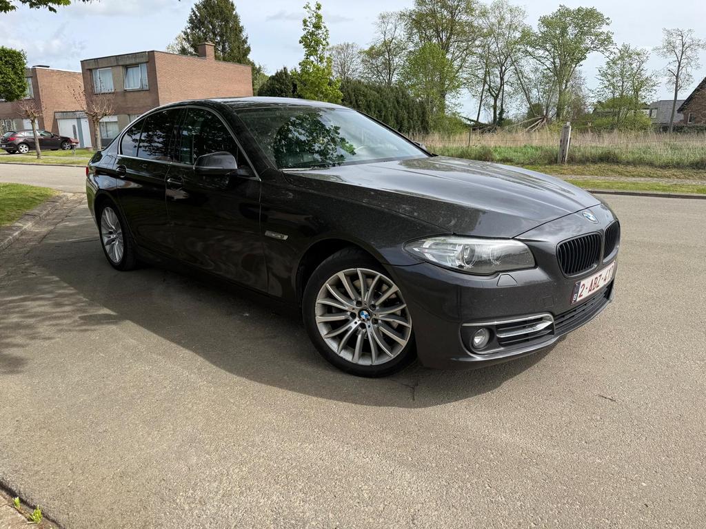 BMW 518d - Automaat- 2015 - Euro 6, Automaat, 5 deurs, Particulier, Zilver of Grijs
