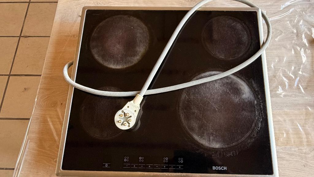 Boch keramisch vuur, Elektronische apparatuur, Fornuizen, Ophalen, Gebruikt, Minder dan 85 cm, Keramisch