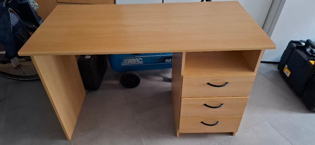 Bureau in beuk met 3 laden, Ophalen, 120 cm, Spaanplaat of MDF, Schoolbureau