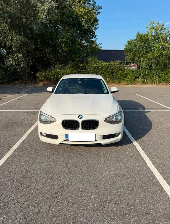 BMW 116i (2015) –Benzine – Euro 6b – 2ste Eigenaar, Auto's, BMW, Wit, 5 deurs, Particulier, Dealer onderhouden