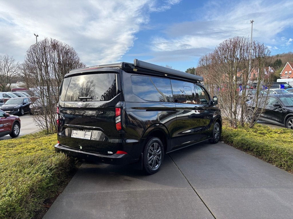 Ford Transit Custom NUGGET PLUS / TITANIUM / STOCKWAGEN!, Auto's, Automaat, Zwart, Zwart, Bedrijf