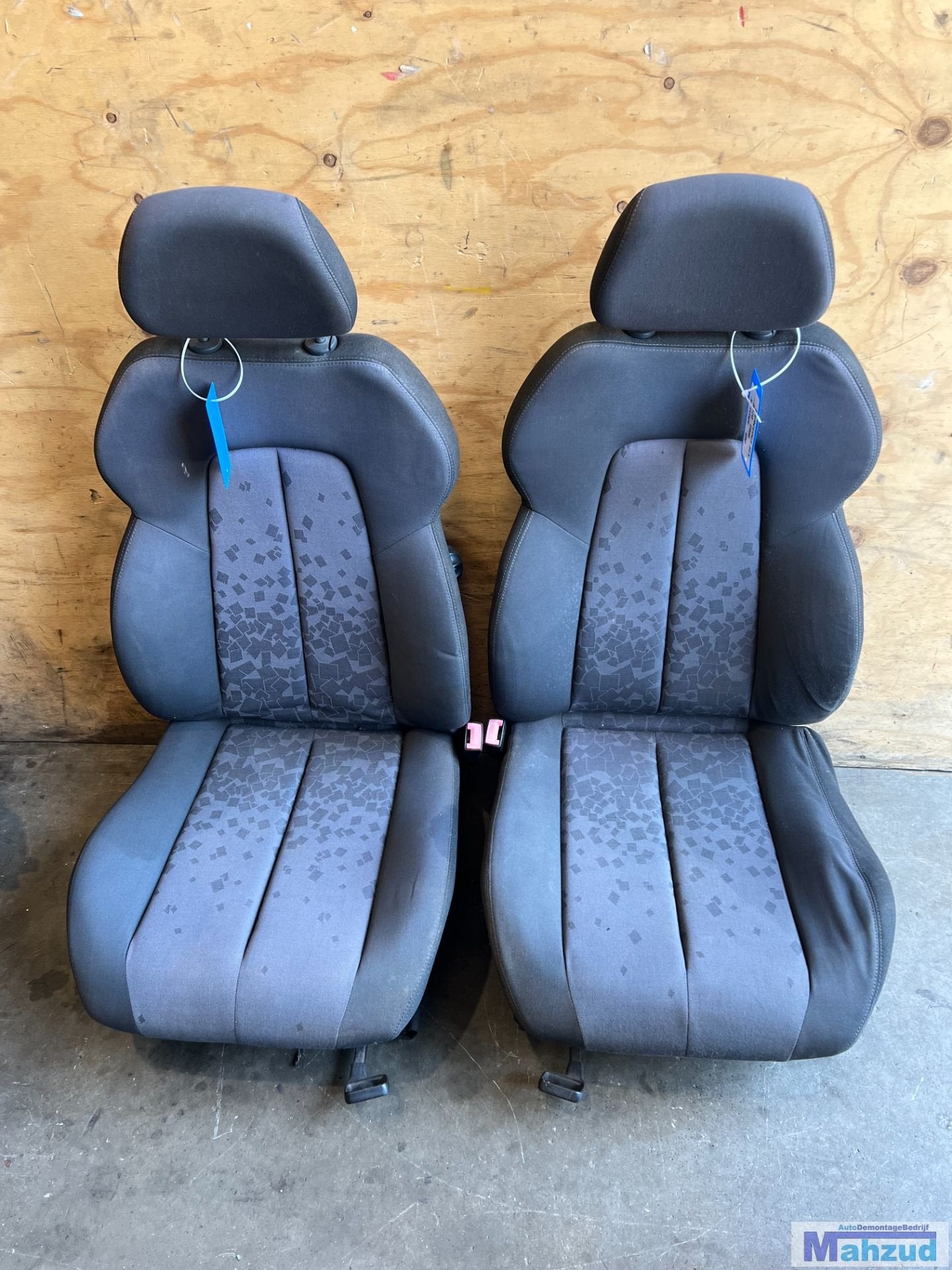 MERCEDES SLK R170 STOF interieur stoel deurpanelen 1996-2004, Gebruikt, Mercedes-Benz AG, Mercedes-Benz, Mercedesstrasse 120
70372  Stuttgart, DE