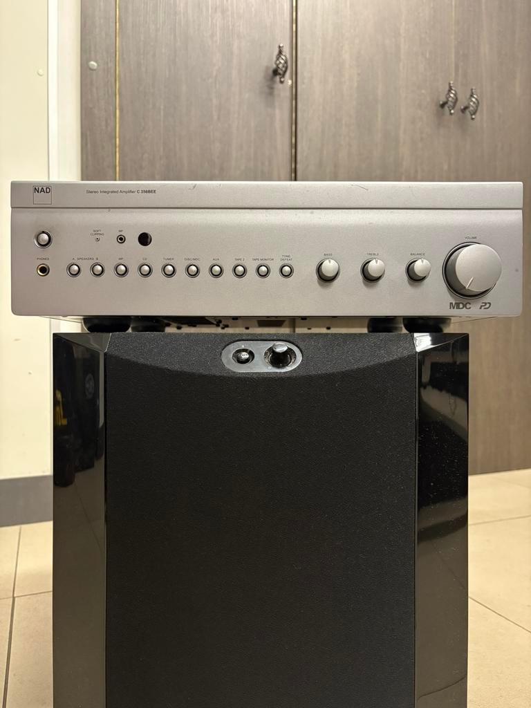 Yamaha YAMAHA NS-SW300 woofer en NAD C356BEE versterker, Audio, Tv en Foto, Versterkers en Ontvangers, Ophalen, Gebruikt, Yamaha