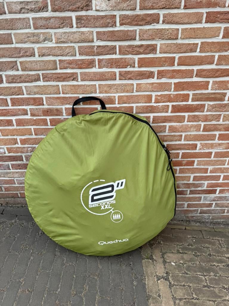 Quechua 4-persoons tent, Caravans en Kamperen, Tenten, Ophalen, Gebruikt, Tot en met 4