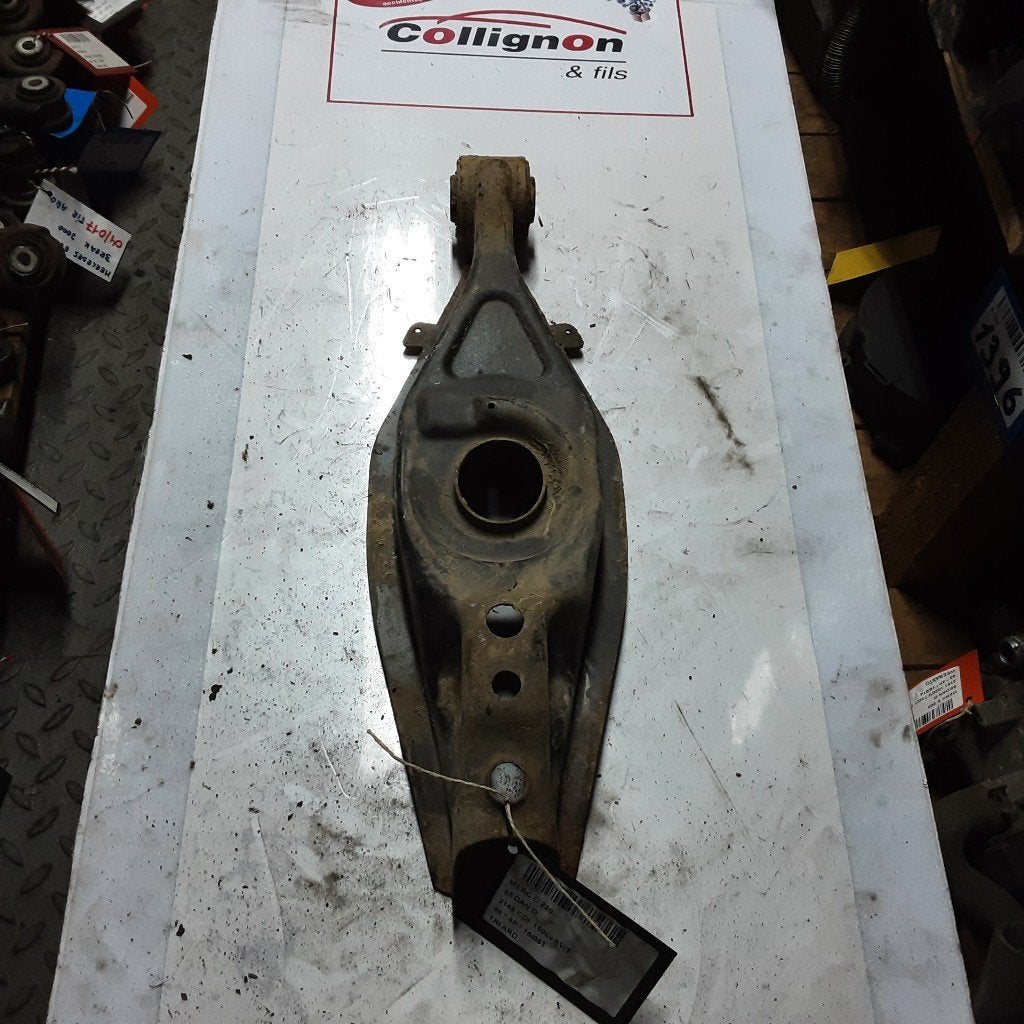 BRAS DE SUSPENSION ARRIÈRE DROIT Mercedes-Benz C (W203), Mercedes-Benz, Mevr. I. Hauben, Utilisé, Rue de l'Espoir 34 34
4030  GRIVEGNÉE, BE