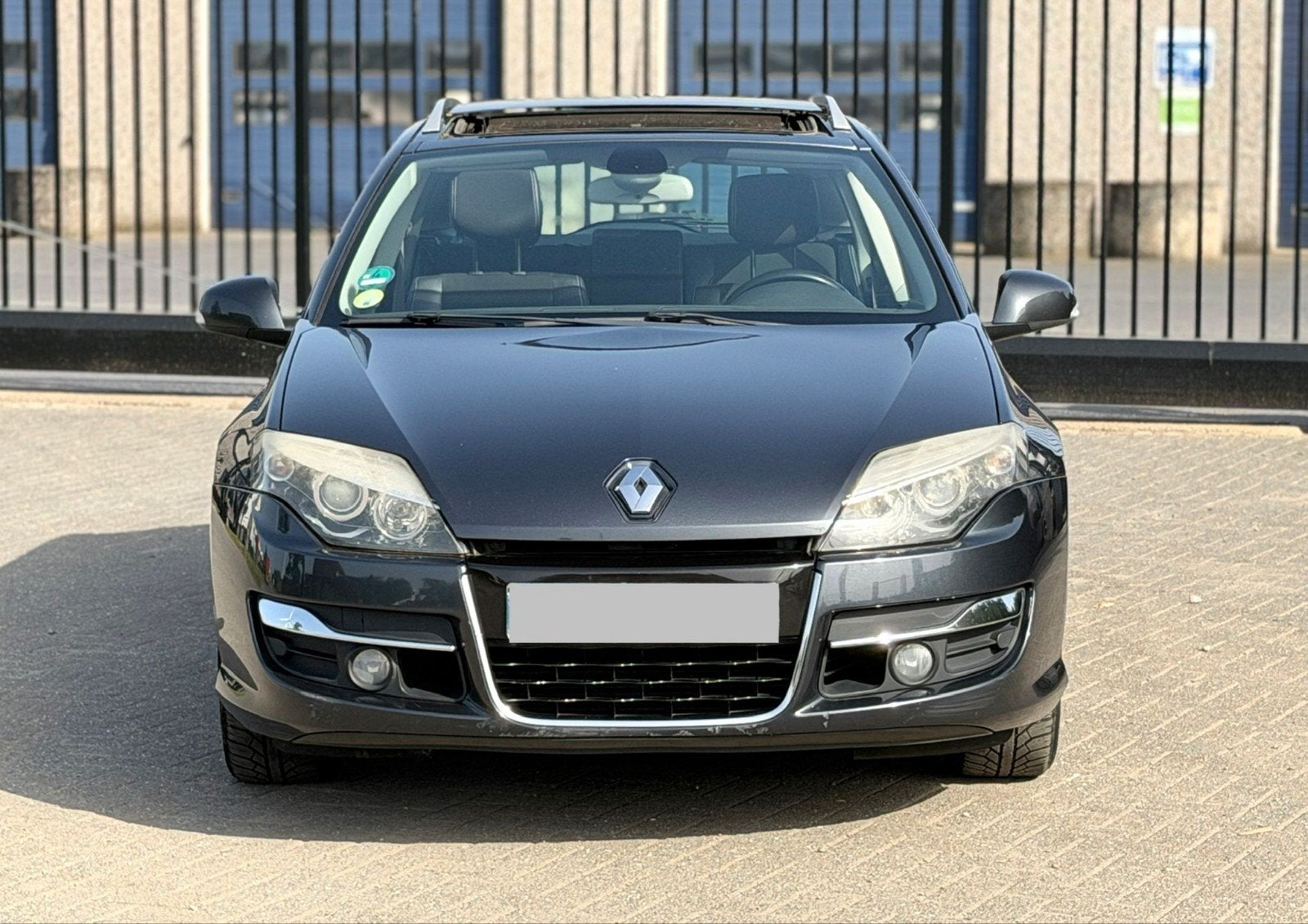 Renault Laguna 1.5 dCi EURO 5 — 2012 — Option complète, Achat, Entreprise, Boîte manuelle, Noir