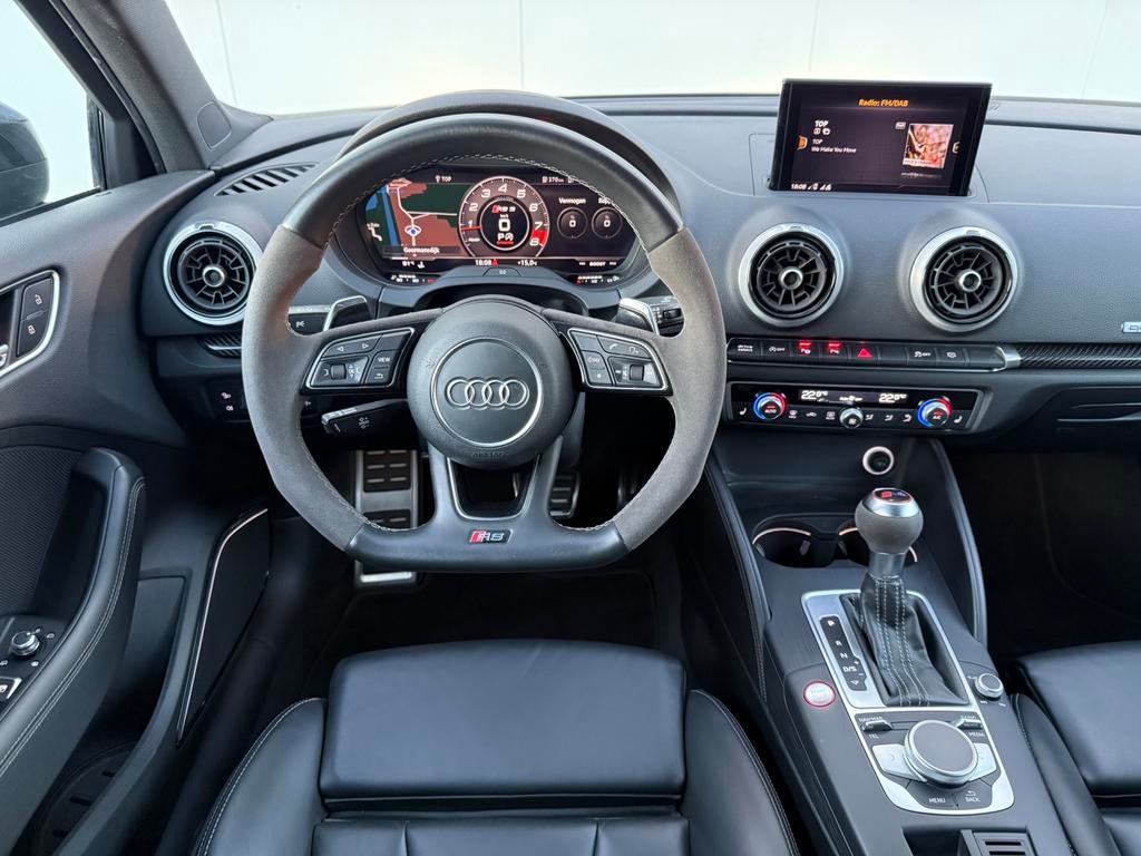 Audi RS3 sedan - RS seat - Virtual - Keyless - Matrix - DAZA, Cuir, Argent ou Gris, Achat, 2480 cm³