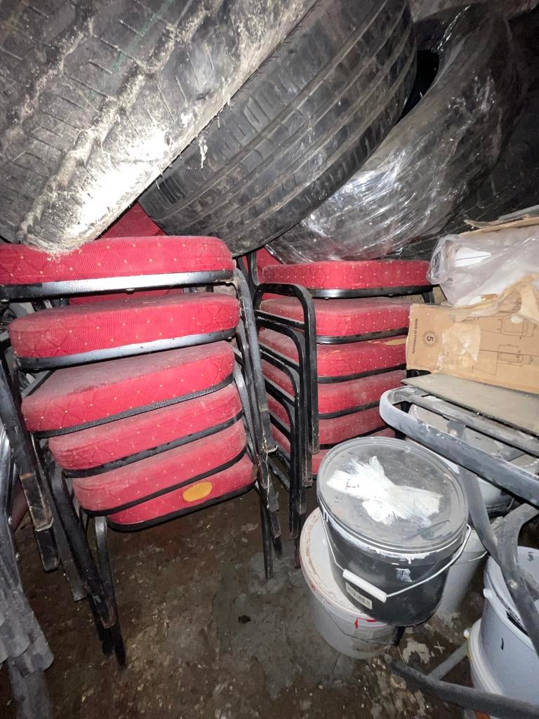 chaisse a vendre 15 le piesce, Enlèvement