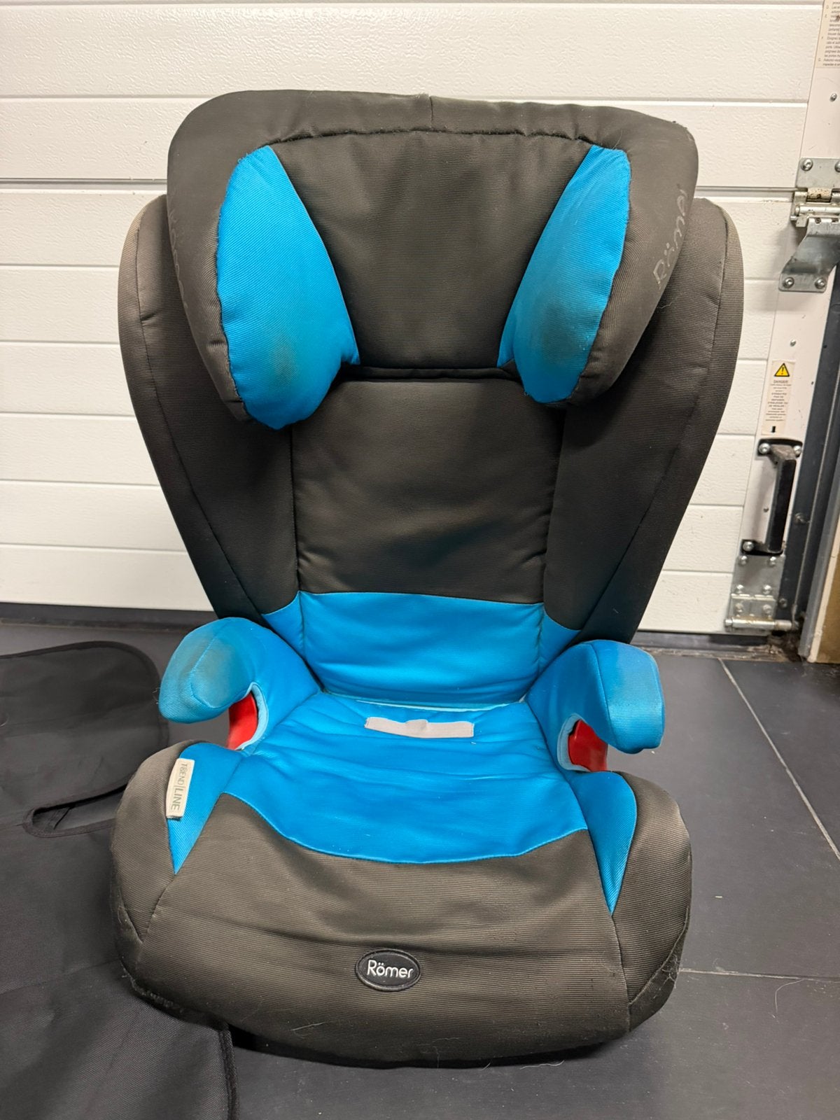 Römer kidfix autostoel + beschermmat, Kinderen en Baby's, Autostoeltjes, Ophalen, Romer, Verstelbare rugleuning, Gebruikt