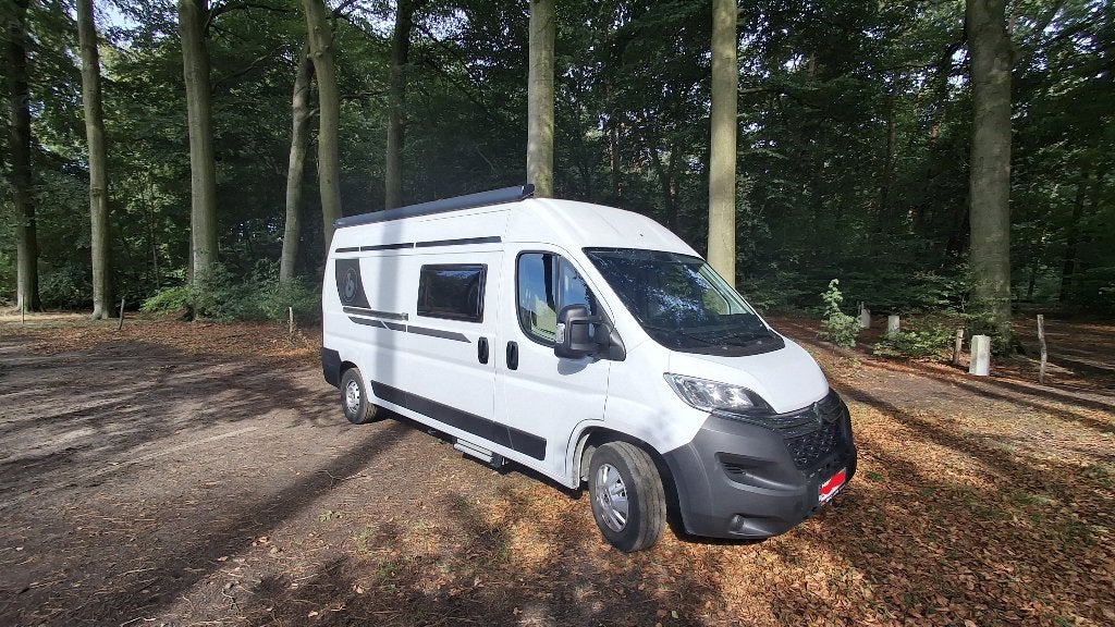 Fijne gezinscamper - Benimar Benivan 120 UP, Caravanes & Camping, Camping-cars, Jusqu'à 4, Réfrigérateur, Boîte manuelle, 5 à 6 mètres