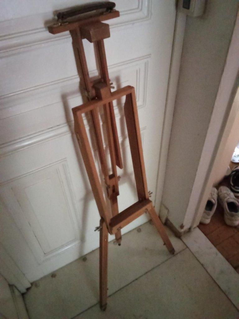 chevalet artiste pliant + boites + fardes, Enlèvement