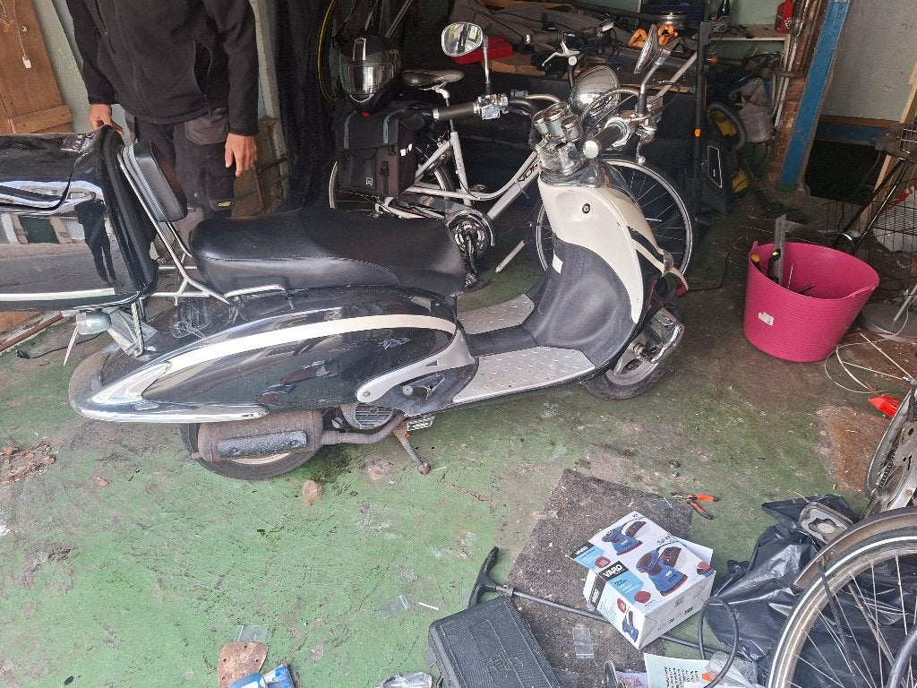 Scooter, Ophalen