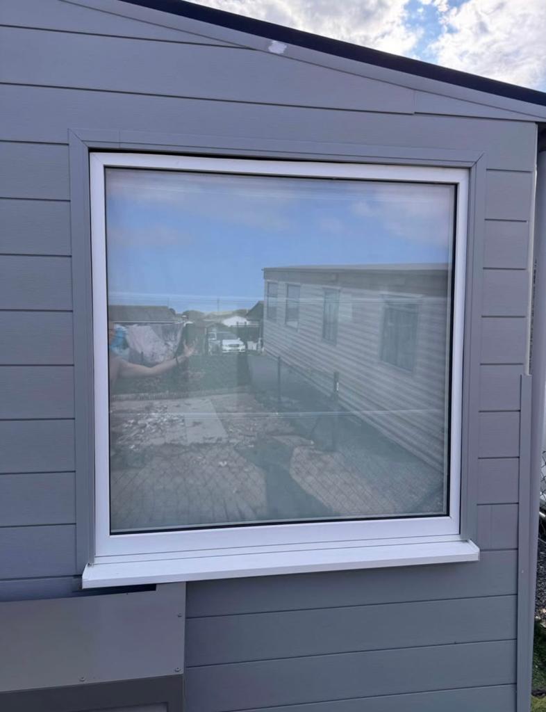 Vast Raam 155 x 152 met Alu Dorpel, Ophalen, Zo goed als nieuw