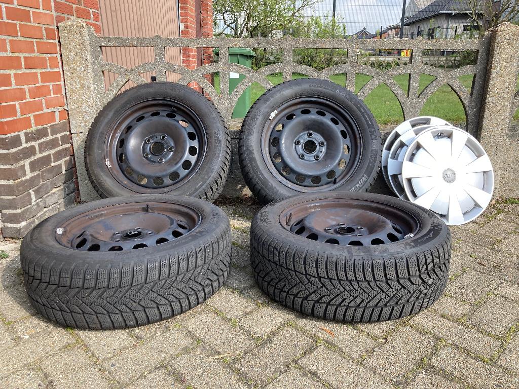 Set winterbanden Audi A3, Auto-onderdelen, Banden en Velgen, Ophalen, Gebruikt, 16 inch, Banden en Velgen