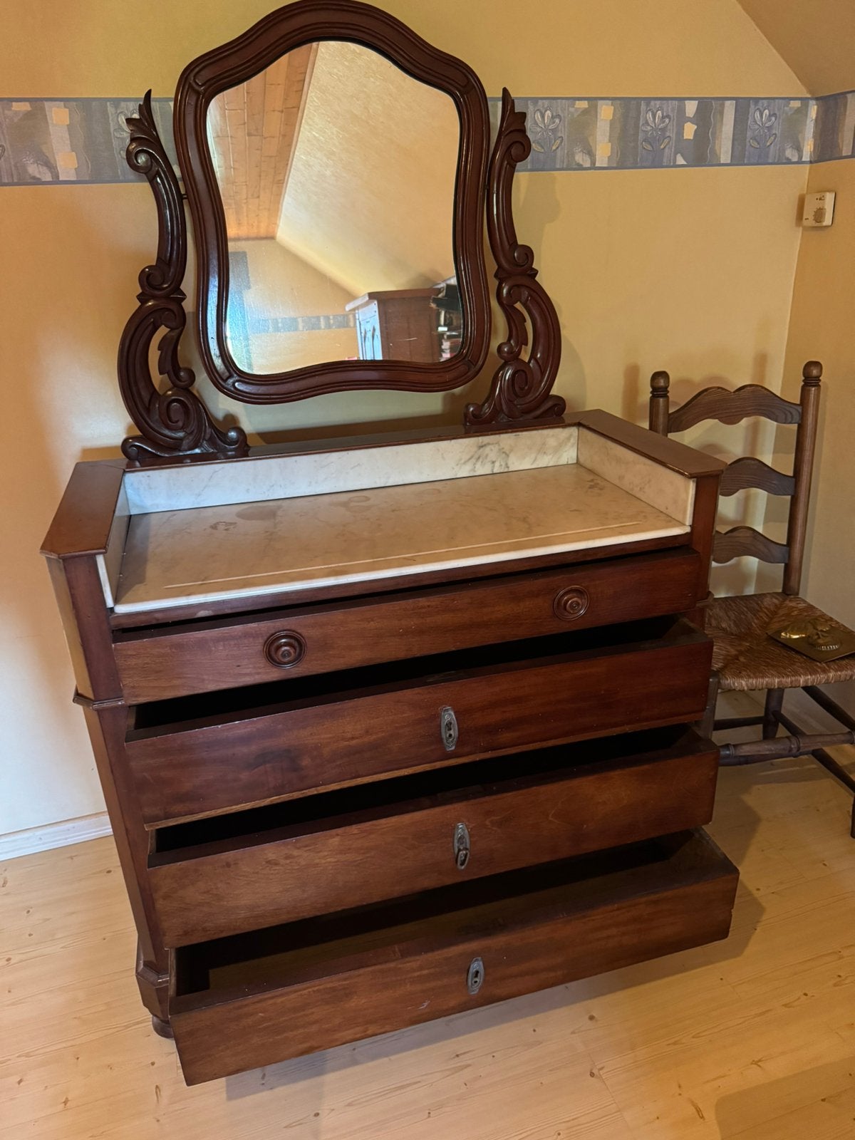 Antieke commode met marmeren blad en kantelbare spiegel, Enlèvement, Comme neuf