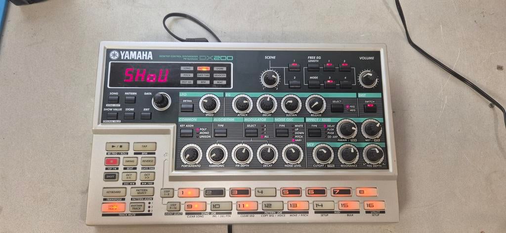 synthétiseur/groovebox Yamaha DX200, Musique & Instruments, Enlèvement ou Envoi, Yamaha