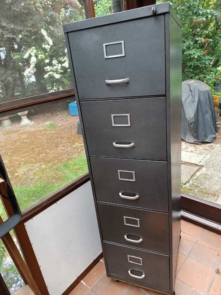 metalen kast met 5 laden, Ophalen