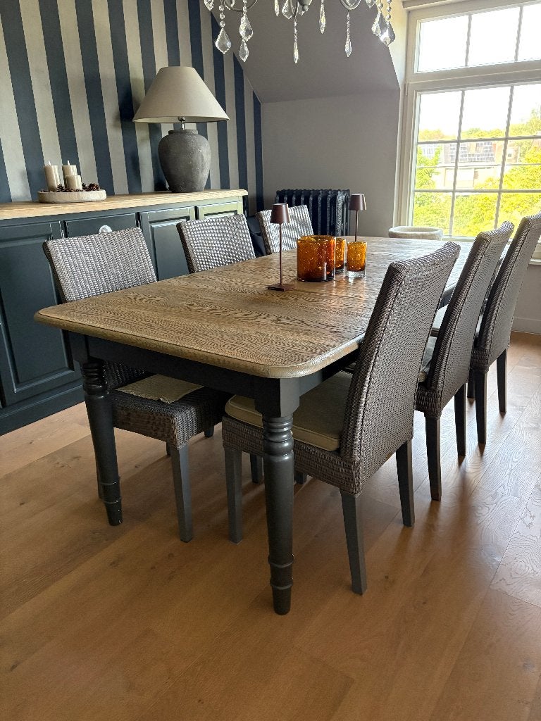 Eiken eettafel met 6 stoelen. Tafel Stoelen, Ophalen, Eikenhout, 200 cm of meer, 50 tot 100 cm