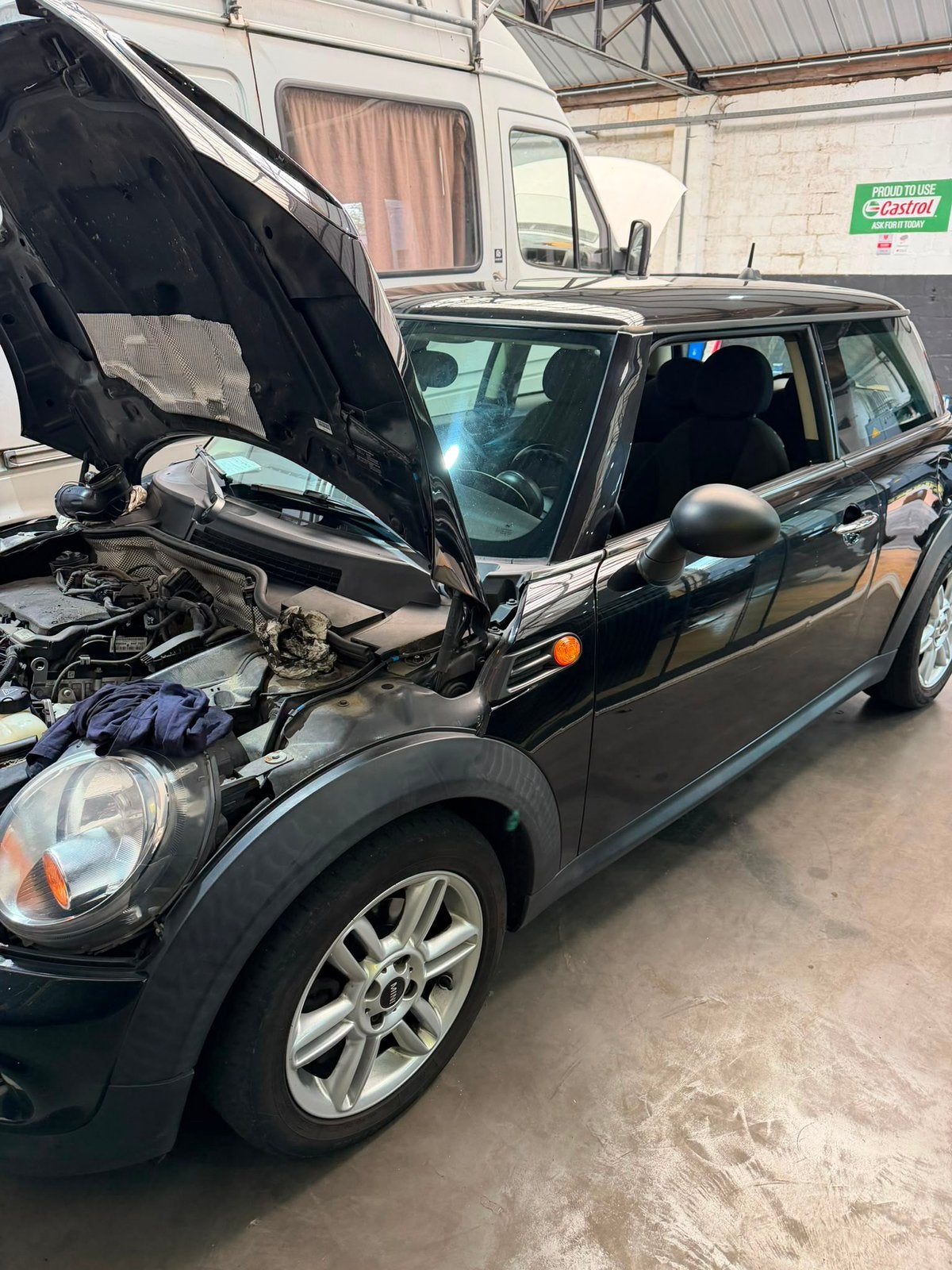 Turbo schade, met witte rook uit de uitlaat.., Auto's, Euro 5, Stof, Zwart, Overige kleuren