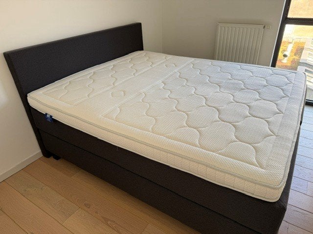 Swiss Sense Boxspringcombinatie 180cm x 210cm (ref. 2024), Gris, 210 cm, Comme neuf, Enlèvement