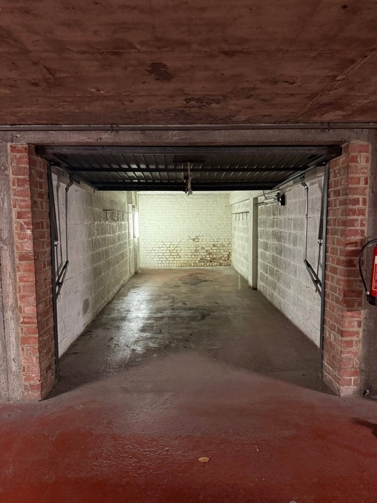 Garage à louer, Immo, Tournai