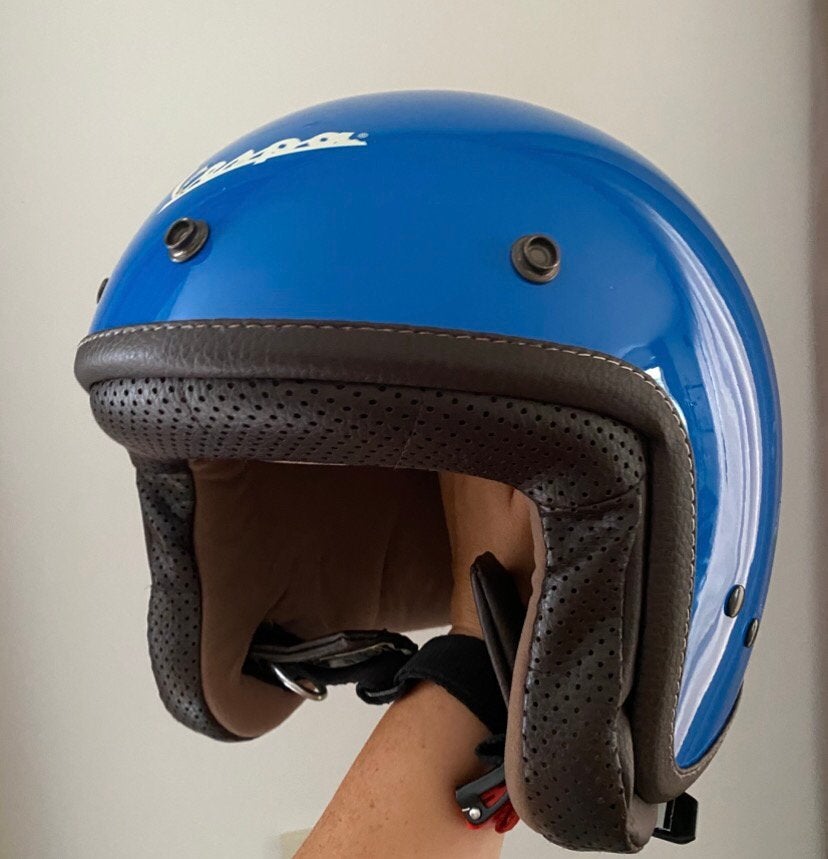 Vespa helm blauw in perfecte staat Medium, Motoren, Ophalen of Verzenden