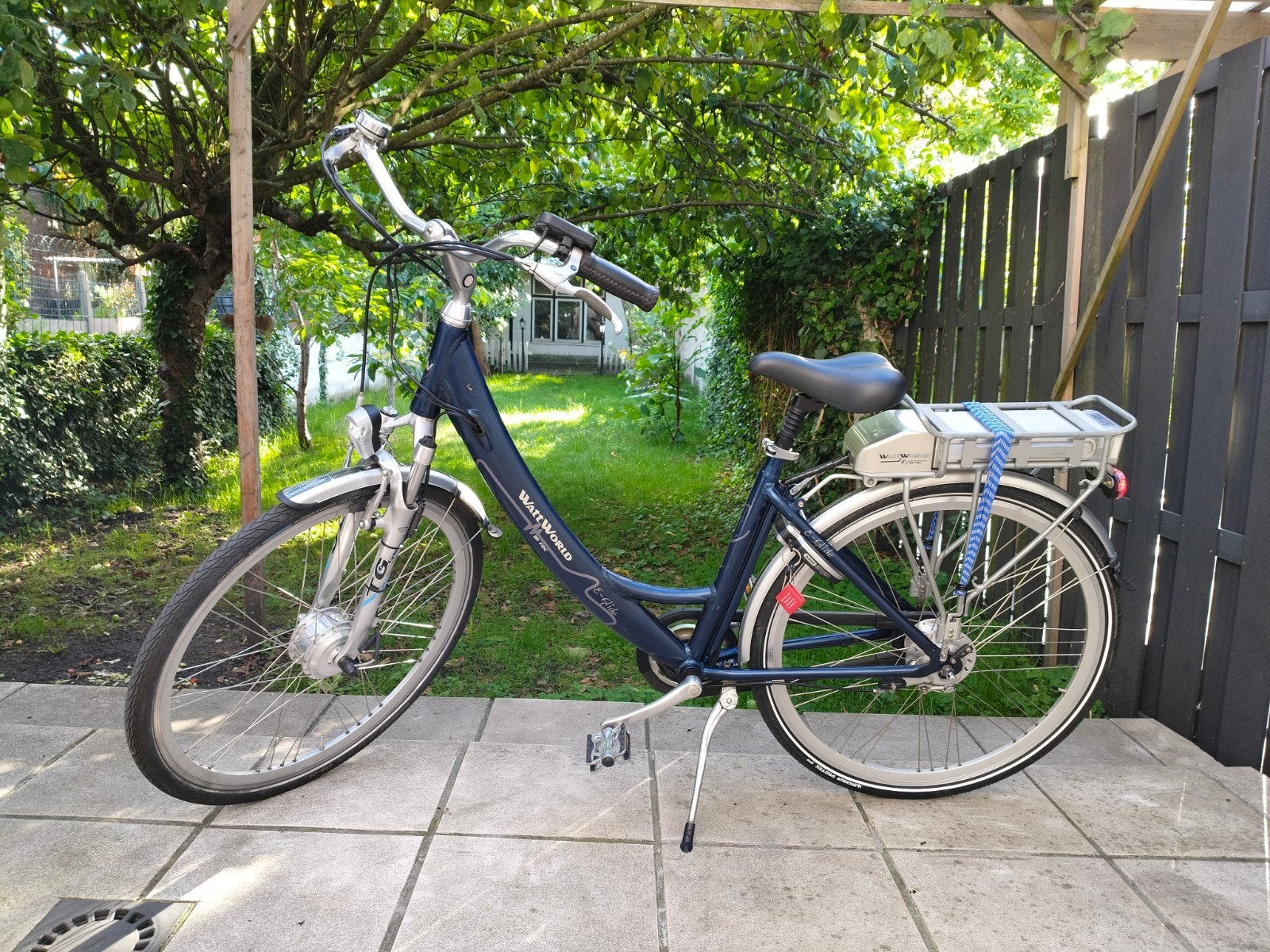 Watt World, Fietsen en Brommers, Ophalen