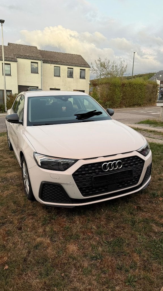 Audi A1 - Sportback - 30TFSI -  blanche - 116ch, Auto's, Stof, A1, Wit, 5 deurs
