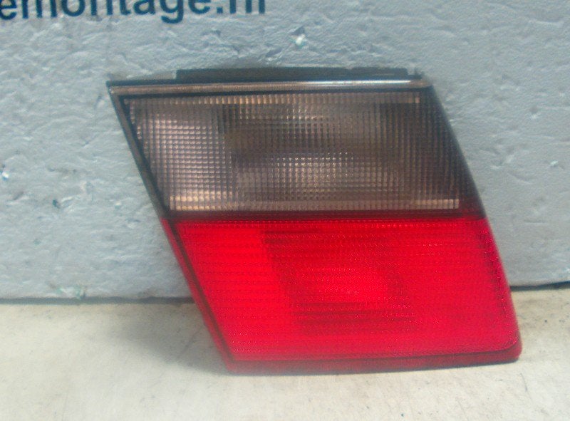 PANNEAU ARRIÈRE GAUCHE AVEC LAMPE Saab 9-5 (YS3E), Valeo, Utilisé, 100, rue de Courcelles
75017  Paris, FR, Saab