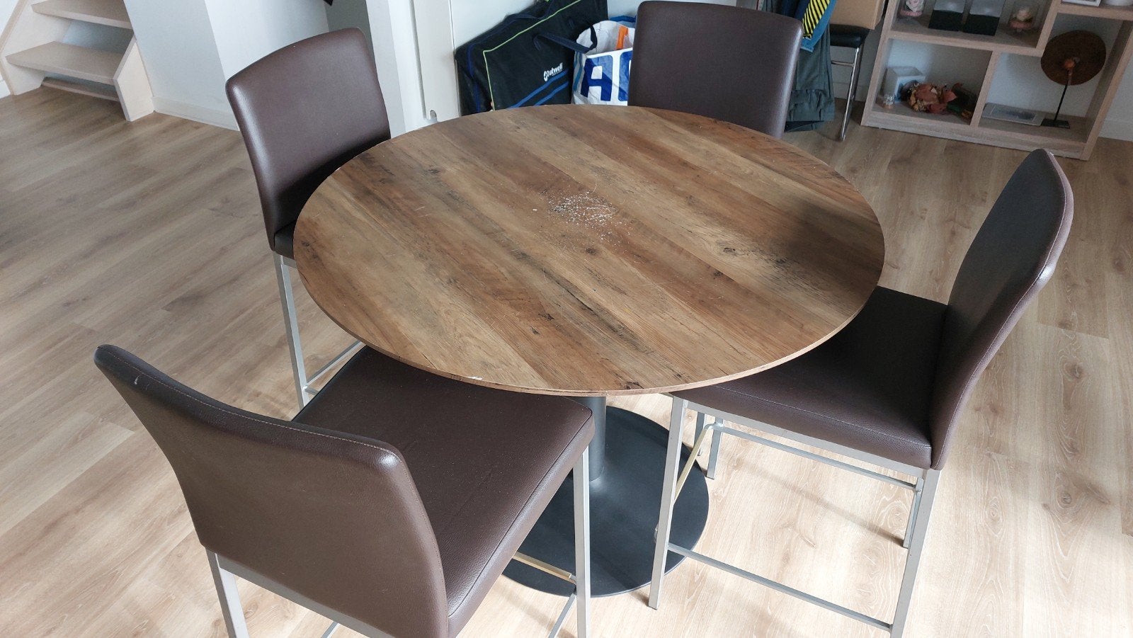 Table et 4 chaises de bar, Enlèvement, Utilisé