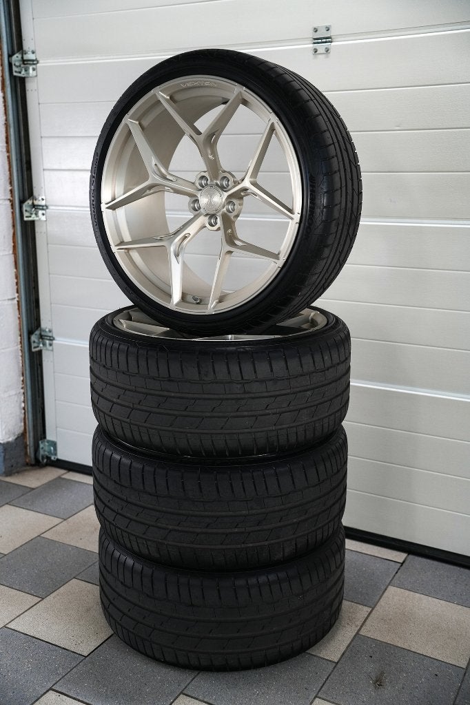 JANTES FORGÉES AUDI RS6 RS7 RSQ8 S8+ PNEUS + TPMS, Autos : Pièces & Accessoires, Pneus & Jantes, Pneu(s), Enlèvement