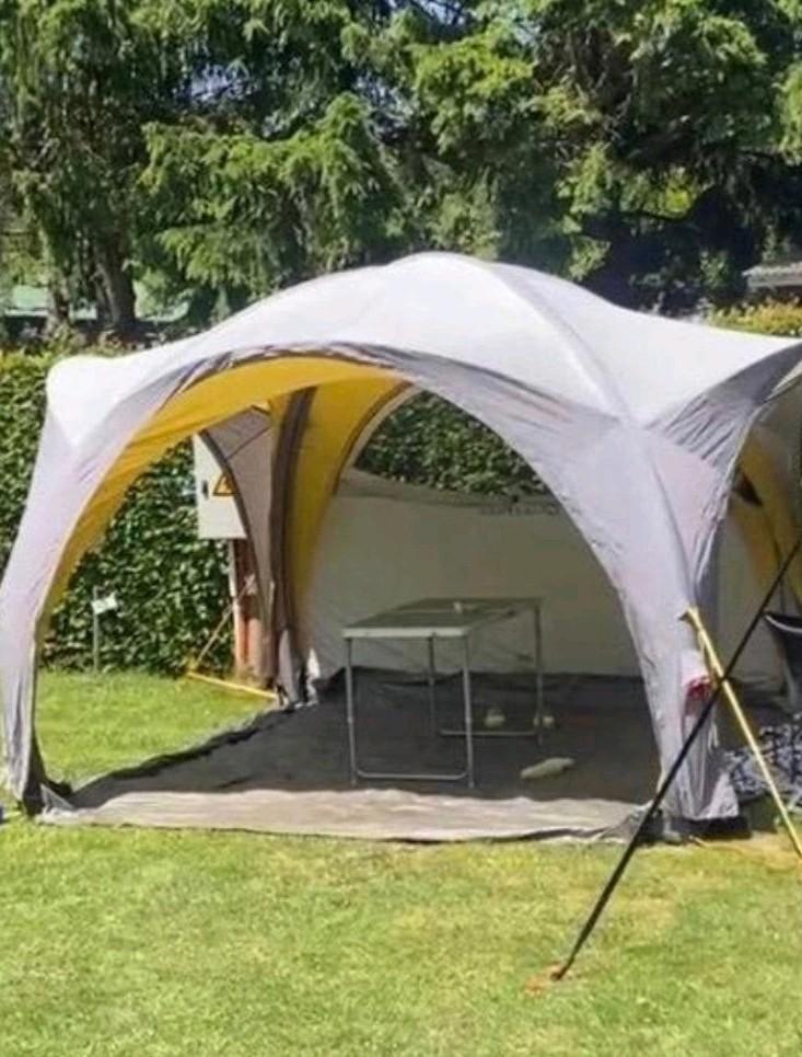 Opblaasbare kampeerunit 9M², Caravans en Kamperen, Tenten, Ophalen of Verzenden, Zo goed als nieuw