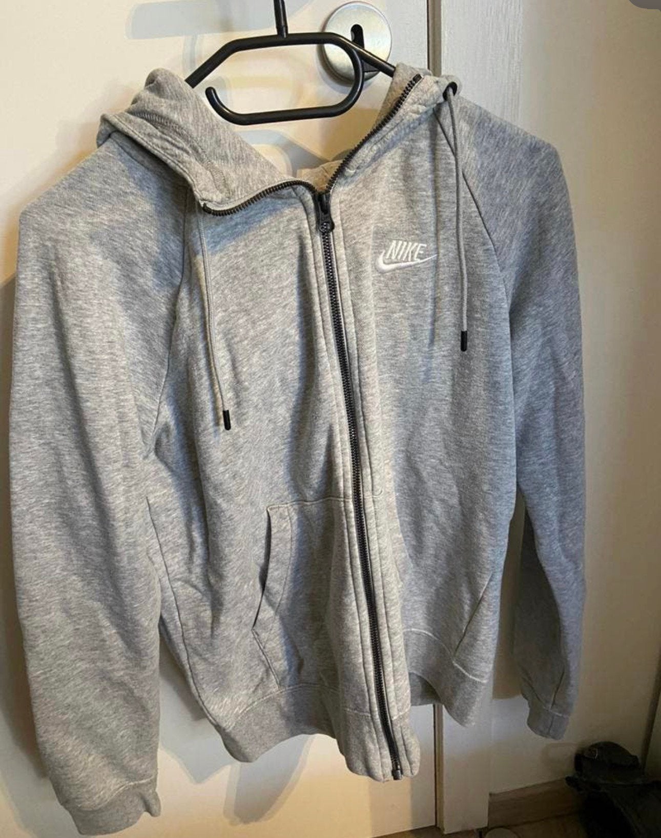 Nike zip hoodie, Kleding | Dames, Truien en Vesten, Ophalen, Zo goed als nieuw, Maat 36 (S), Grijs