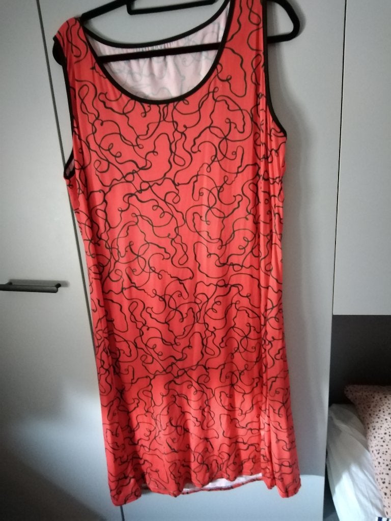 jurk maat 5 xl (doos august 2026), Vêtements | Femmes, Enlèvement ou Envoi, Neuf, Taille 42/44 (L)