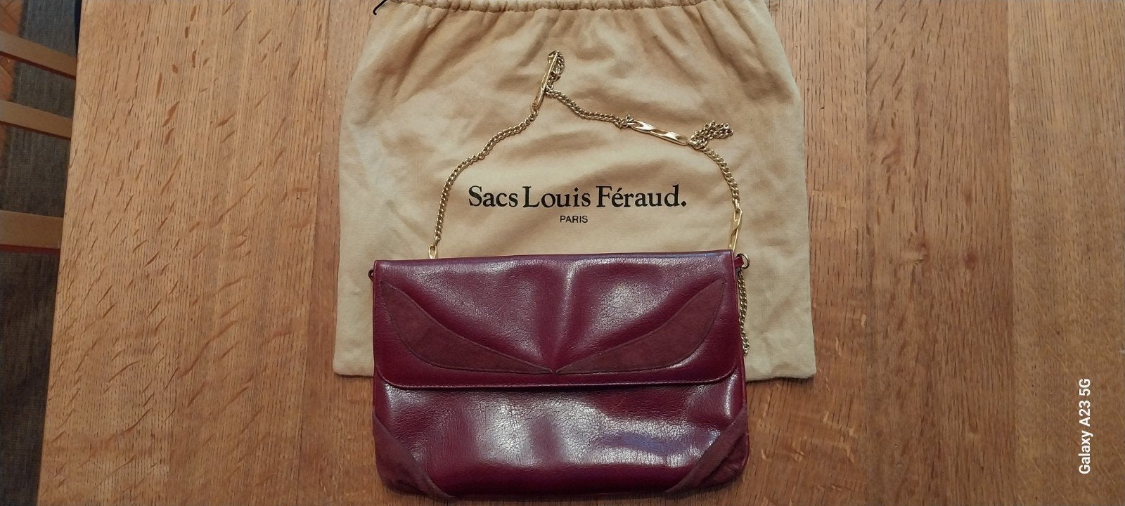 Sac Louis Féraud Paris. État neuf, jamais employé., Bijoux, Sacs & Beauté, Enlèvement ou Envoi, Cuir