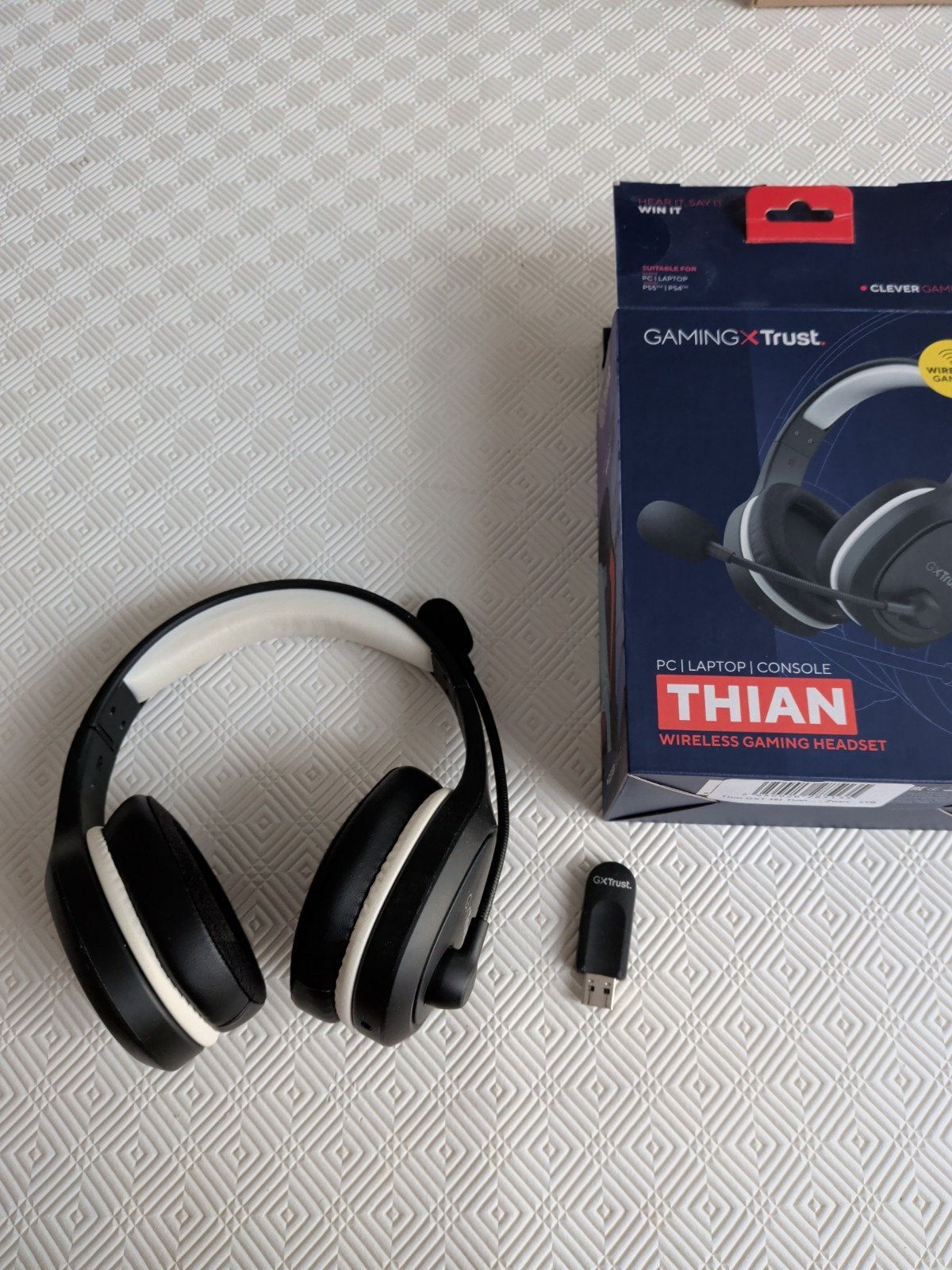 Draadloze Headset Trust Thian, Informatique & Logiciels, Casques micro, Enlèvement ou Envoi, Casque gamer, Utilisé, Trust