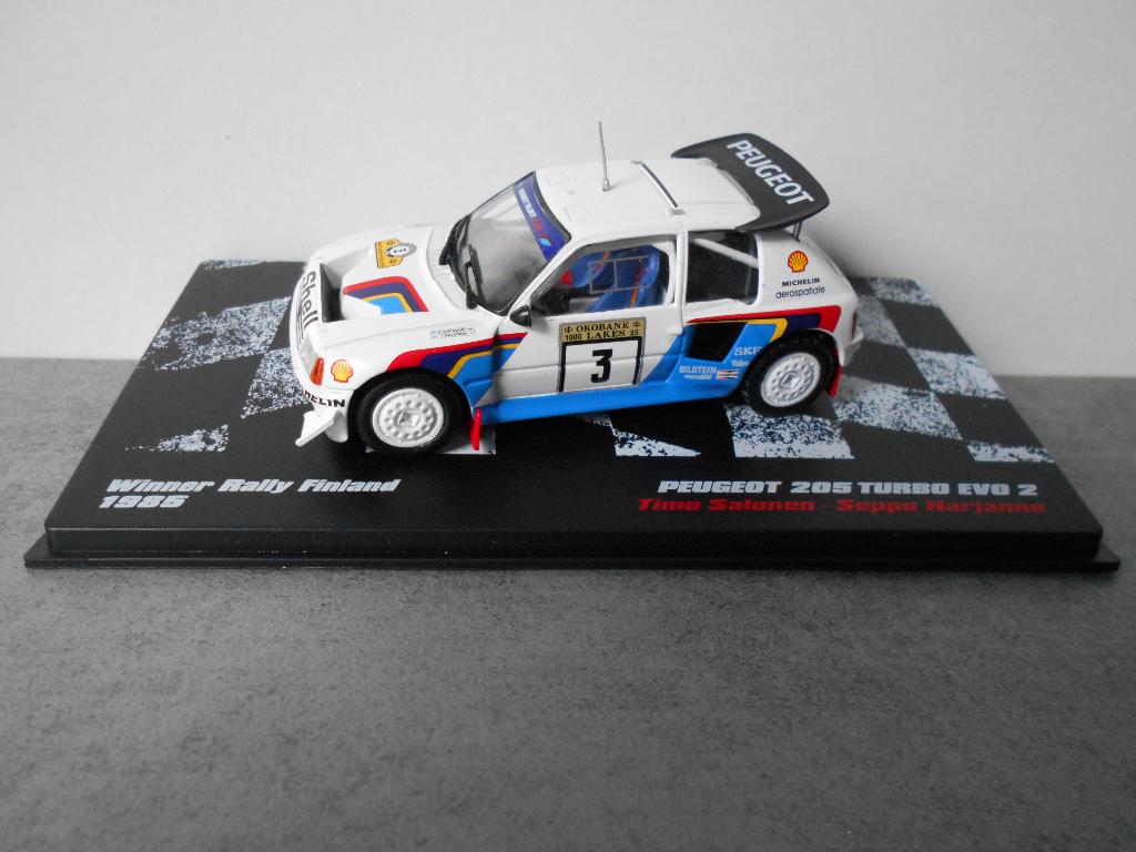 Peugeot 205 turbo Evo2 vainqueurs du Rallye de Finlande 1985, Enlèvement, Neuf, Voiture