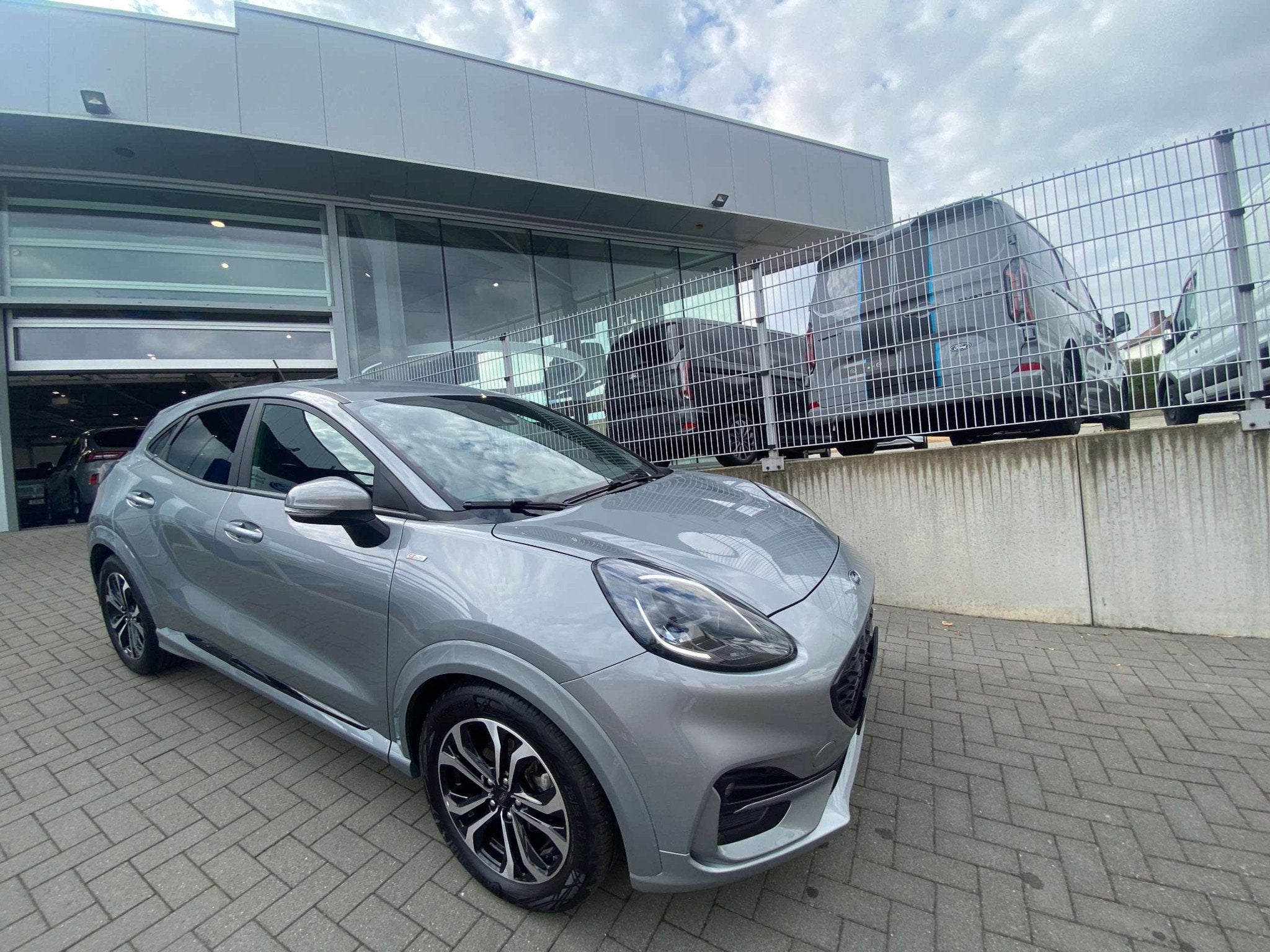 Ford Puma EcoBoost mHEV ST-Line (bj 2024), Auto's, Stof, https://public.car-pass.be/vhr/0550f09f-2eb2-4bc8-a63d-f6a207acc451, Bedrijf