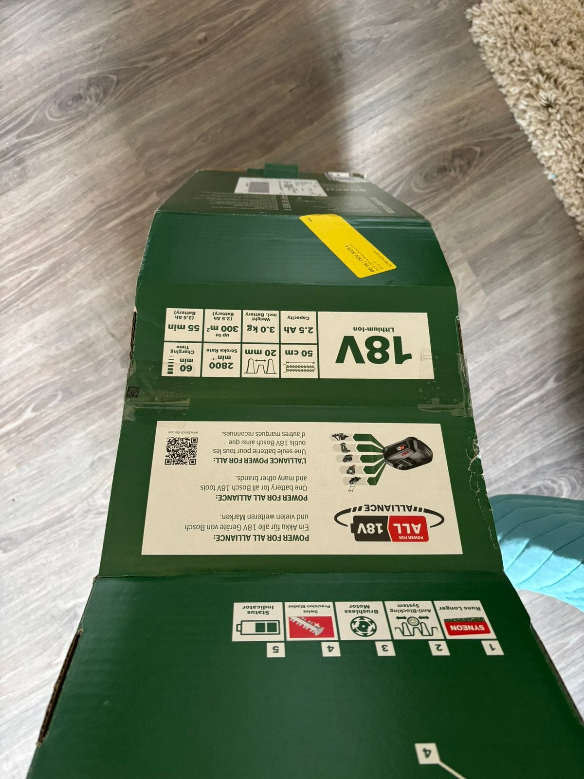 Nieuw in doos elektrische heggenschaar met accu, Tuin en Terras, Ophalen, Nieuw, Accu
