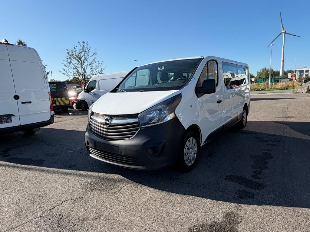 Opel Vivaro (Stock ID 22256) — 3