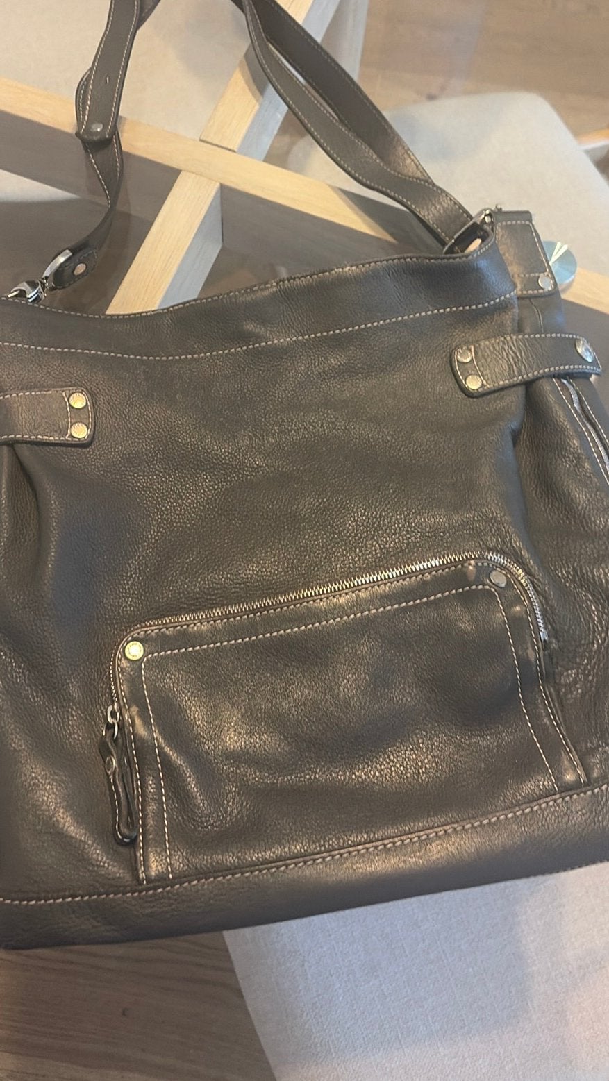 Sac Longchamp en cuir avec bandoulière – à restaurer, Enlèvement, Utilisé, Gris, Sac à bandoulière
