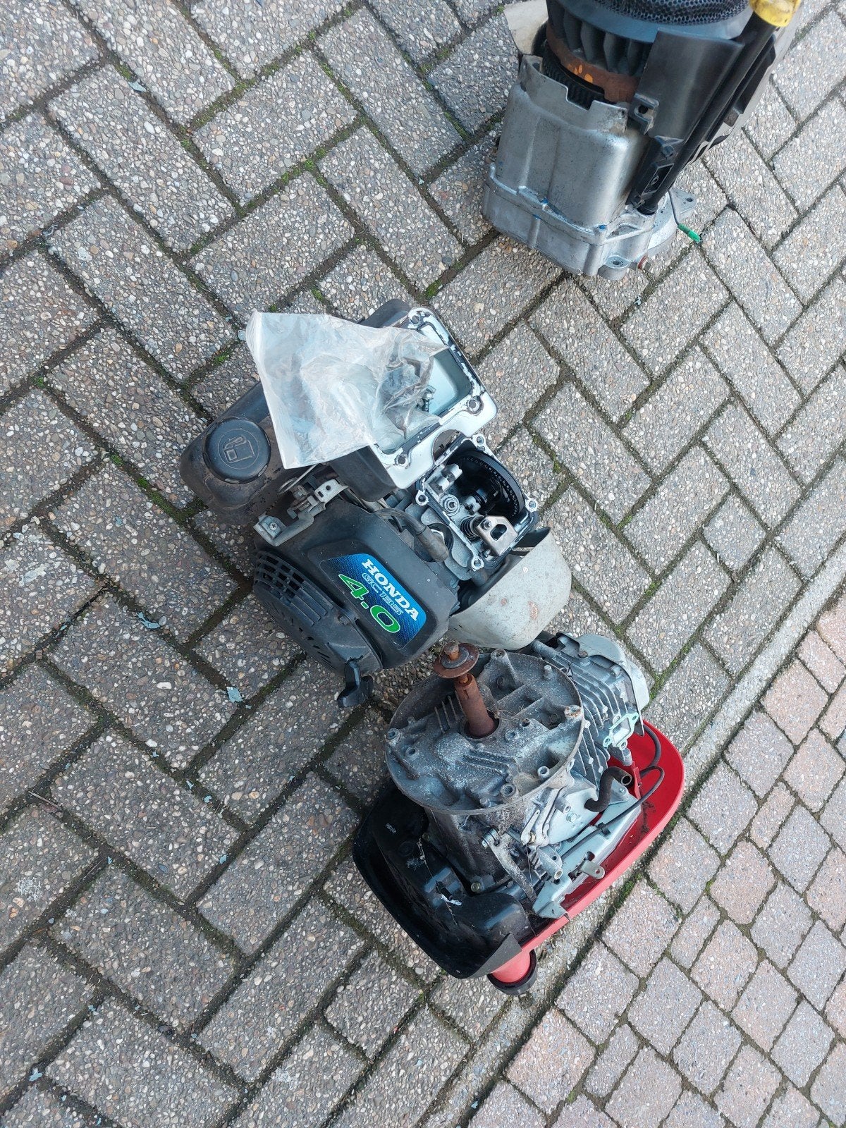 motors, Enlèvement